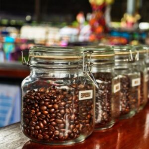 Maklon Kopi: Solusi Bangun Brand Kopi Sendiri Tanpa Roastery